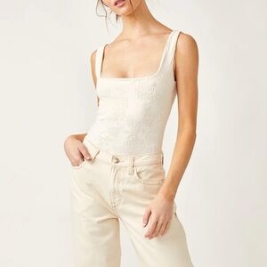 NWT Free People Send Love Seamless Bodysuit in Heavenly Pink Size M-L